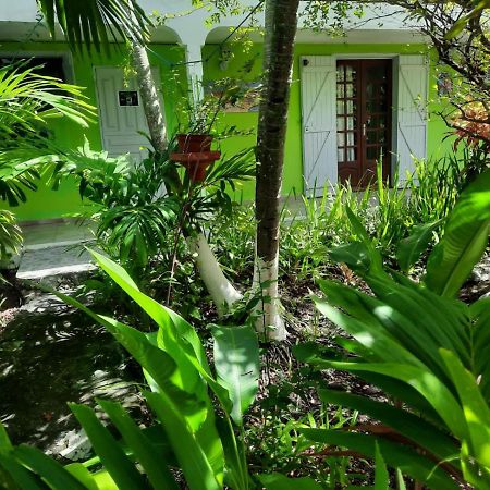 Le Jardin De Massieux Apartment Bouillante Exterior foto